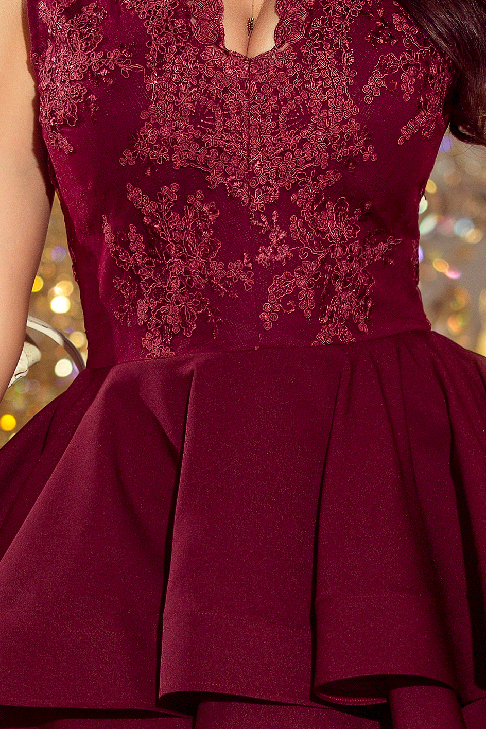 200-8 CHARLOTTE - ekskluzywna sukienka z koronkowym dekoltem - BORDOWA