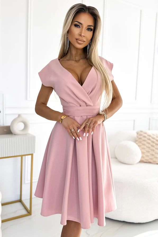 SCARLETT flared dress with a neckline - powder pink