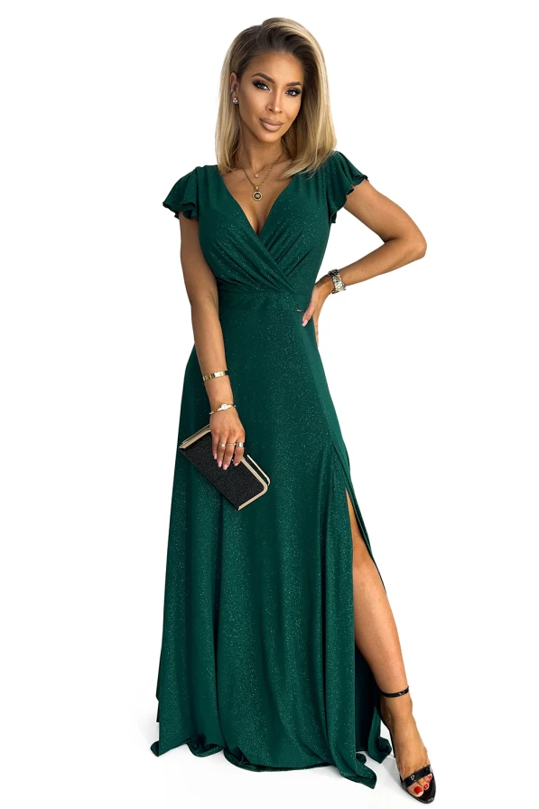 długa zielona suknia z rozcięciem