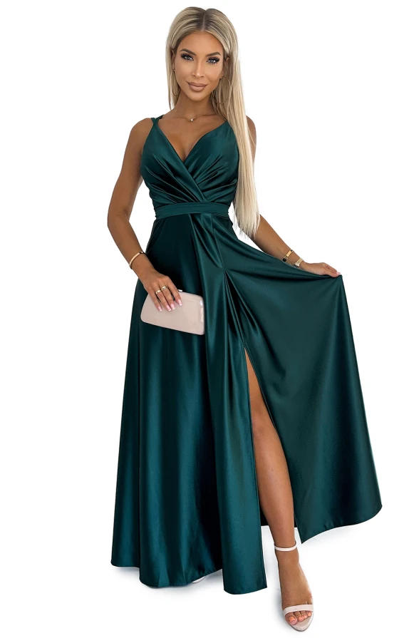 498-3 Długa satynowa suknia z dekoltem i podwójnymi ramiączkami - ZIELONA