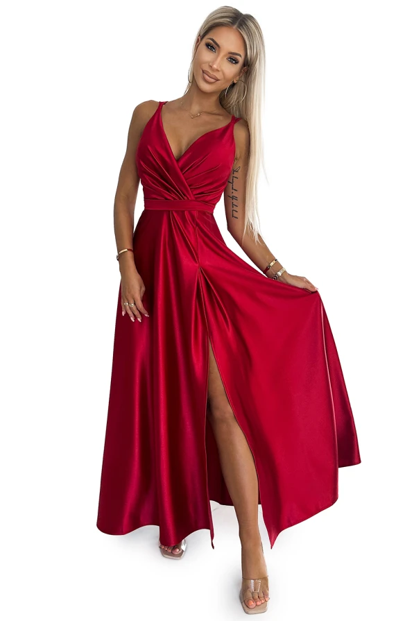 498-4 Długa satynowa suknia z dekoltem i podwójnymi ramiączkami - CZERWONA