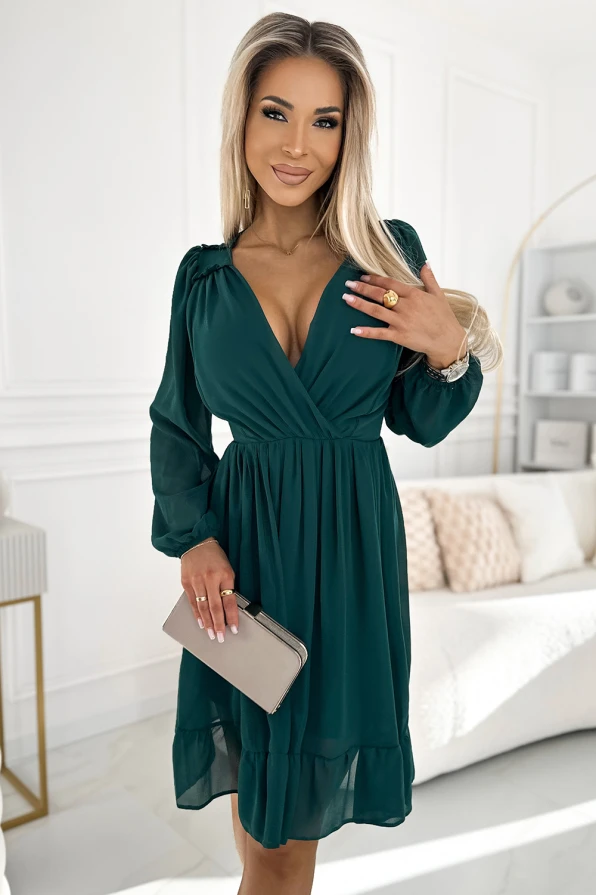 MILA Chiffon midi dress with long sleeves and neckline - green
